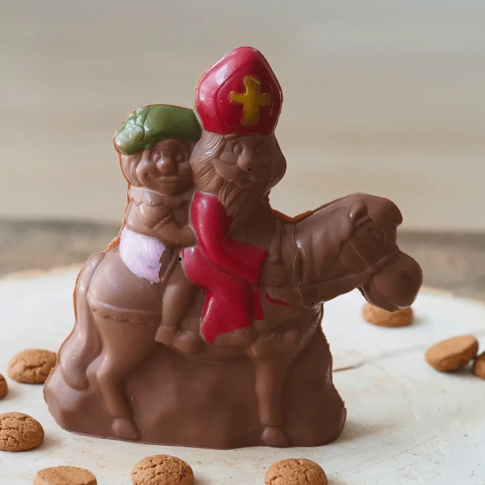 Sinterklaas en Piet op het Paard Holfiguur — foto 2