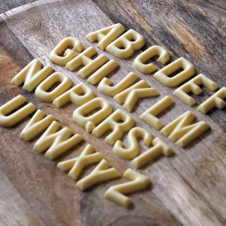 mini chocolade letters