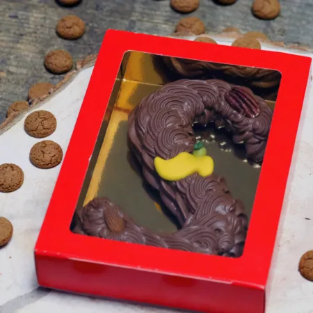 Handgespoten chocoladeletter